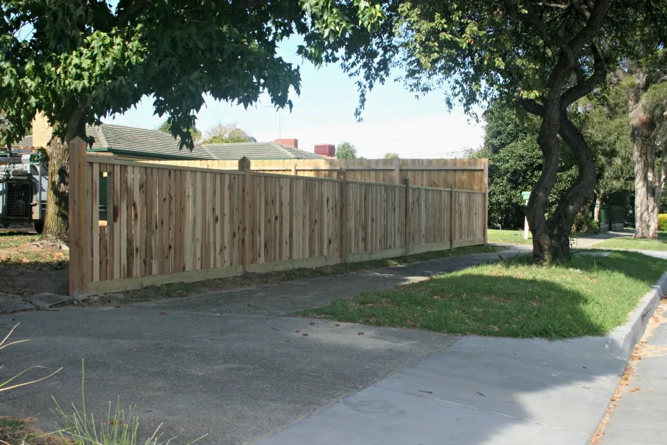Timber fence, Fences, Handrails & Stairs