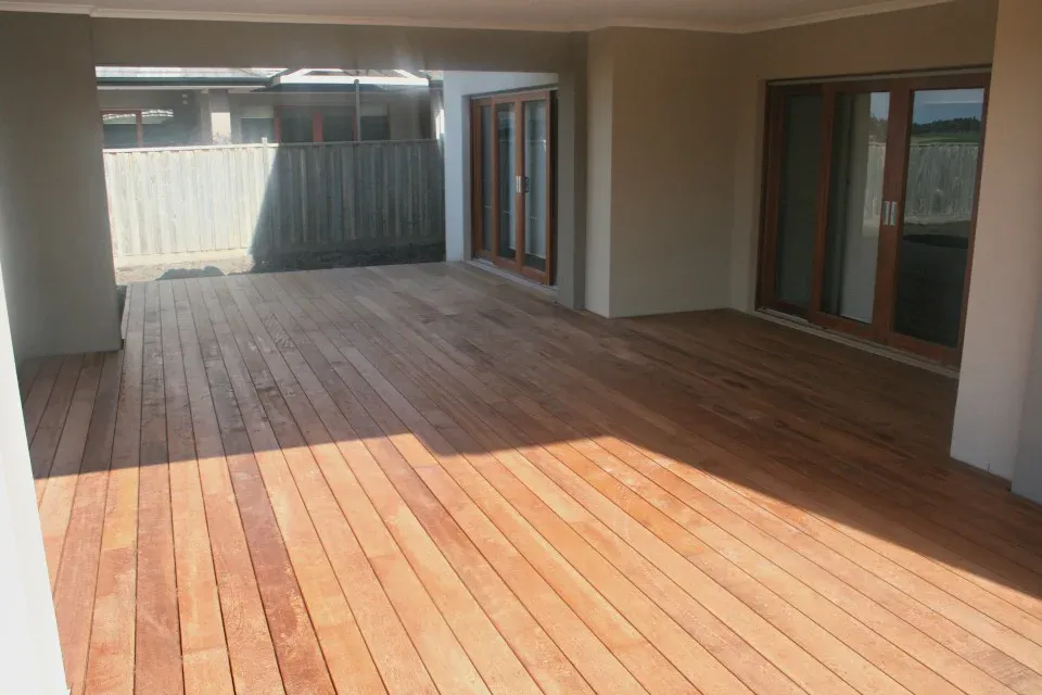 New merbau deck under a covered alfresco